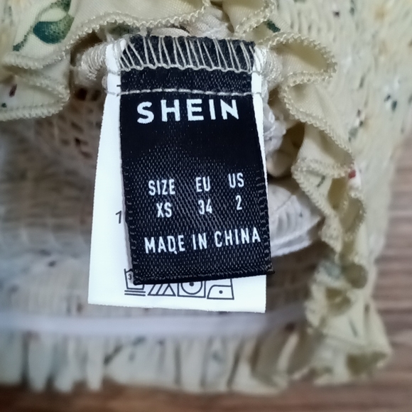 Yellow Skirt and Crop Top set Stretchy Material XSmall - Picture 5 of 6